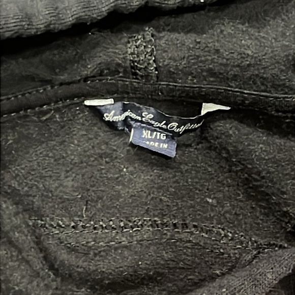 Women's American Eagle Outfitters Black Hooded Sweatshirt - Picture 3 of 4